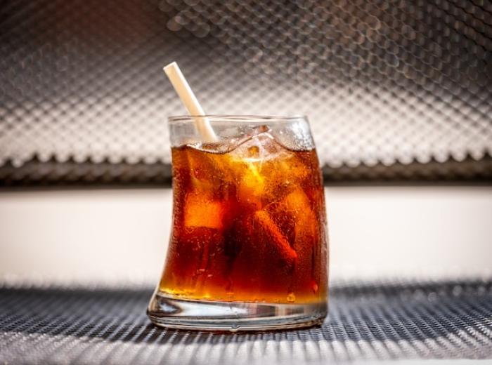 Dentist in Vegas Explains Why You Should Give Up Carbonated Beverages in 2025